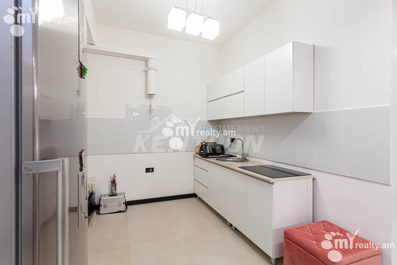 4 bedroom apartment for sale خیابان رُستُم, مرکز شهر ایروان, 153661