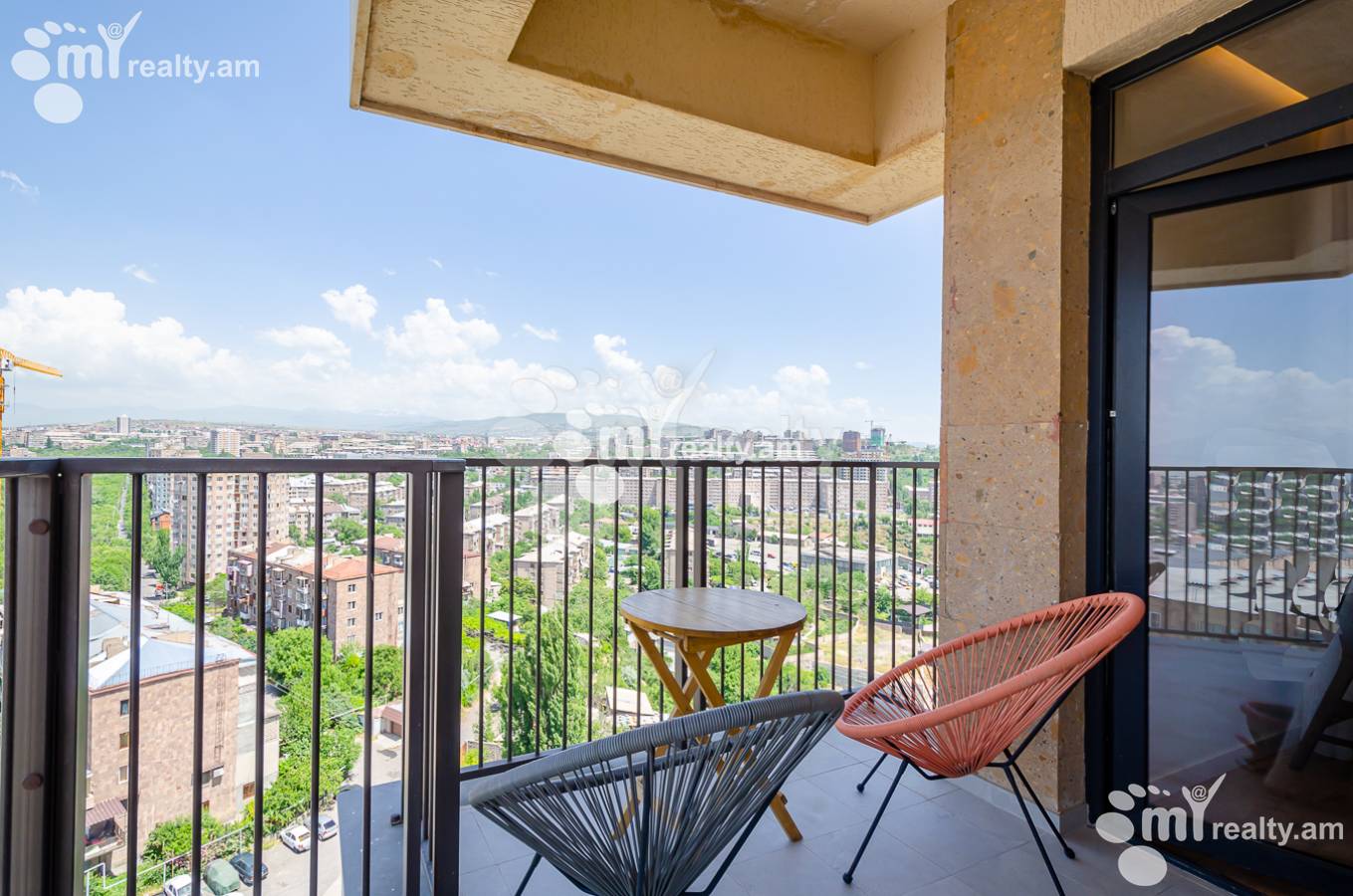 Купить 4 комнатную квартиру Нансен ул, Нор-Норк Ереван, 155753