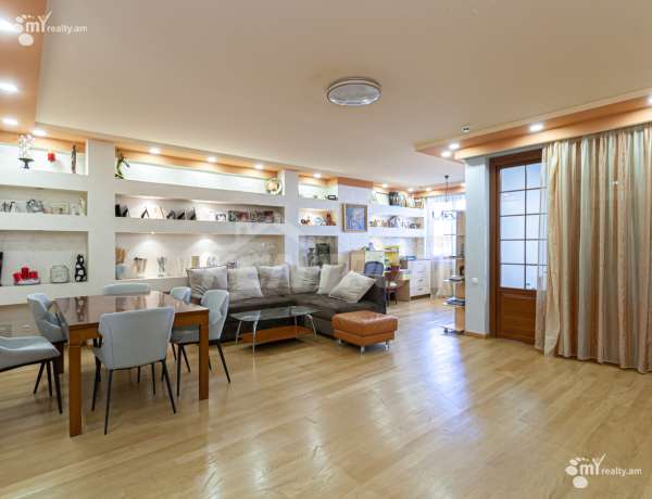 bnakaran/6-senyakanoc/Aram+St+side/Center/Yerevan