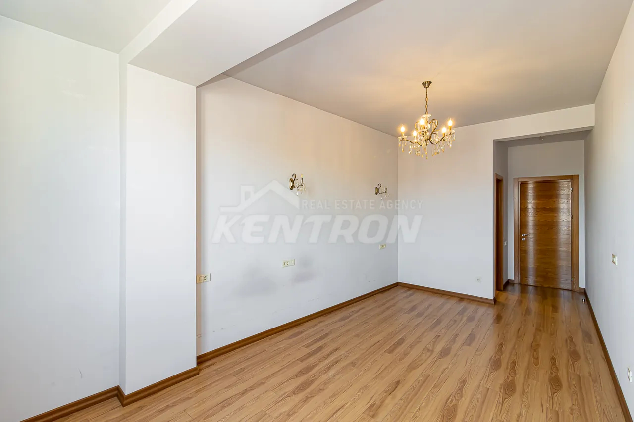 4 bedroom apartment for sale خیابان د. دِمیرچیان, مرکز شهر ایروان, 157680