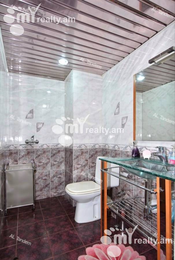 4 bedroom apartment for sale Vardanants St, Center Yerevan, 123214
