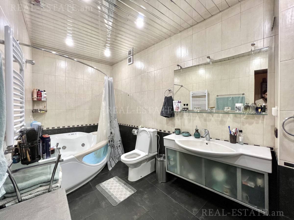 3 bedroom apartment for sale خیابان ساریان, مرکز شهر ایروان, 124690