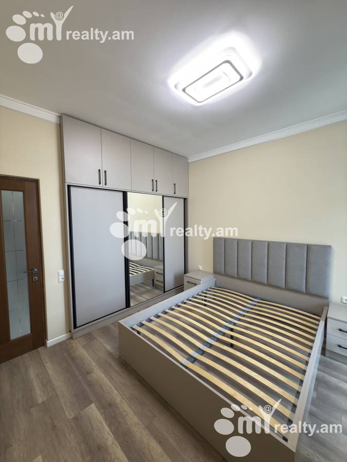 3 սենյականոց բնակարան  Լենինգրադյան փող, Աջափնյակ Երևան, 156400