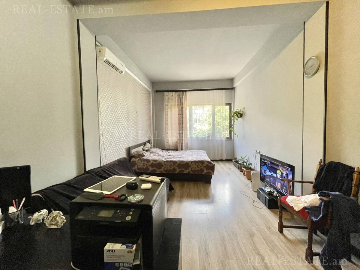 3 bedroom apartment for sale خیابان ماشتوتس, مرکز شهر ایروان, 121152