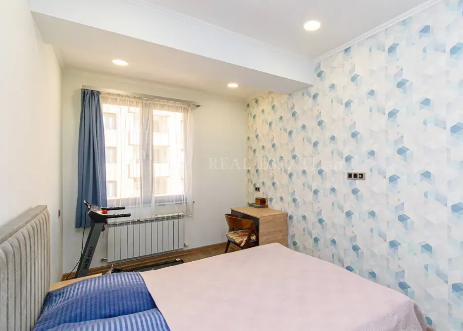2 bedroom apartment for sale خیابان ن. تیگریانیان بن بست 1, عربگیر ایروان, 159913