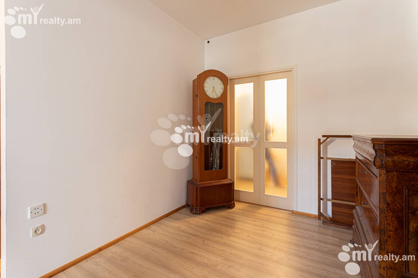 2 bedroom apartment for sale خیابان تامانیان, مرکز شهر ایروان, 157108