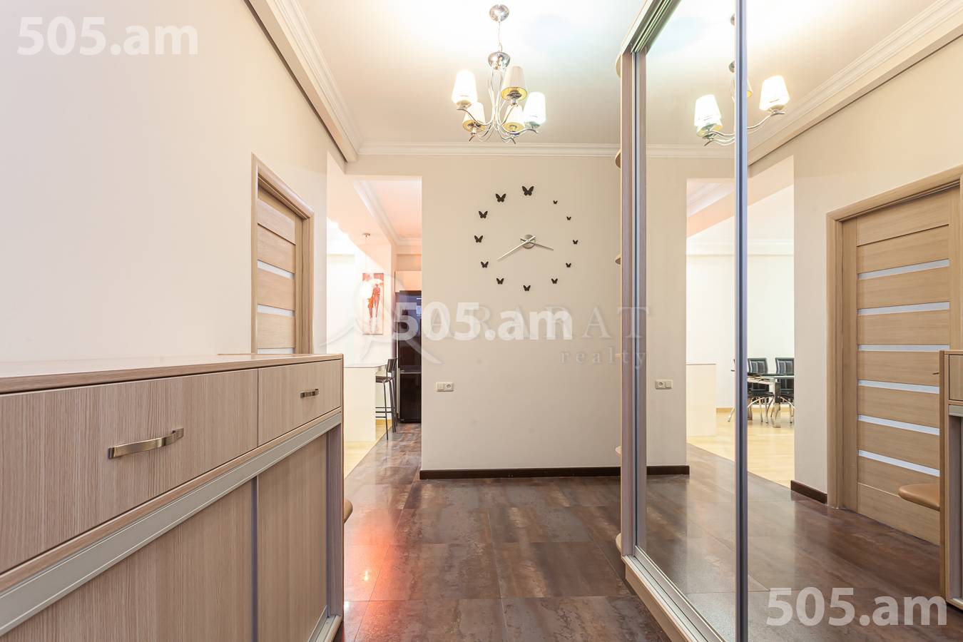 3 սենյականոց բնակարան վարձով Արամի փող, Կենտրոն Երևան, 156056