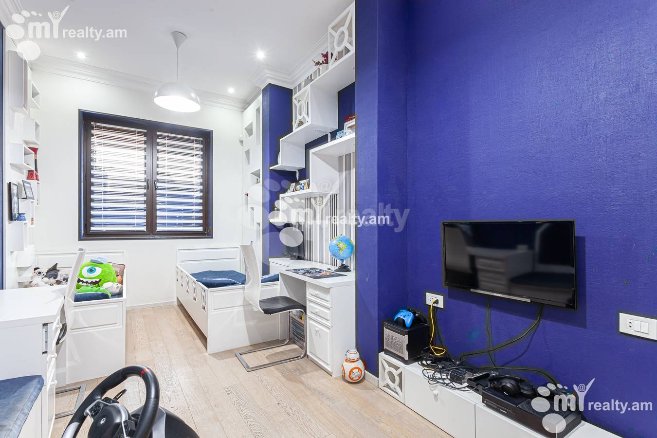 4 սենյականոց բնակարան  Մաշտոցի պող, Կենտրոն Երևան, 154549