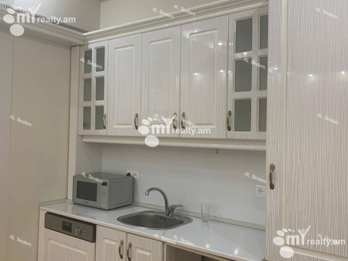 3 սենյականոց բնակարան վարձով Արամի փող, Կենտրոն Երևան, 124768