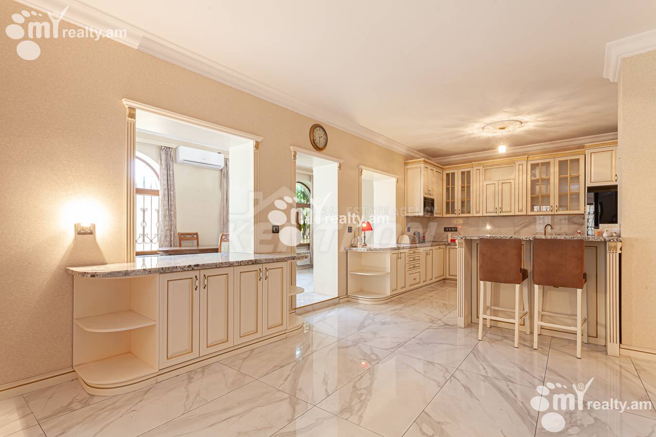 House for sale خیابان سِپوه, عربگیر ایروان, 155978