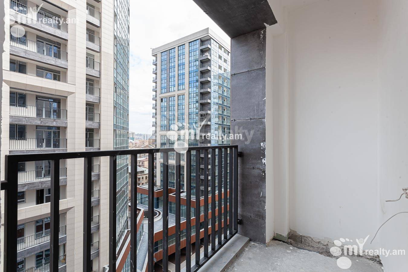 3 bedroom apartment for sale خیابان کومیتاس, عربگیر ایروان, 155127