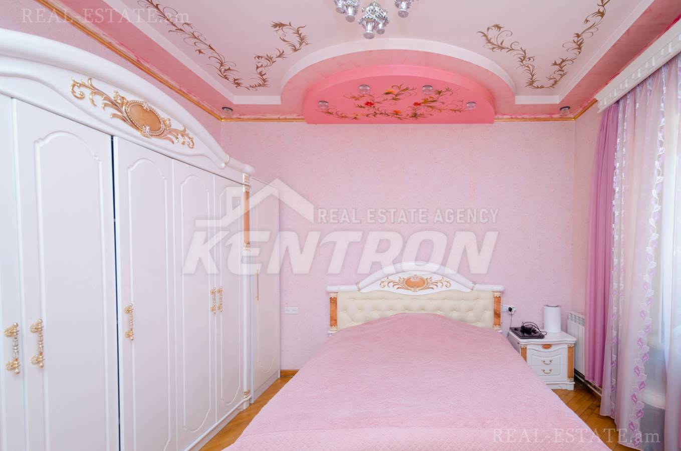 House for sale Gogol St, Kanaqer-Zeytun Yerevan, 136595