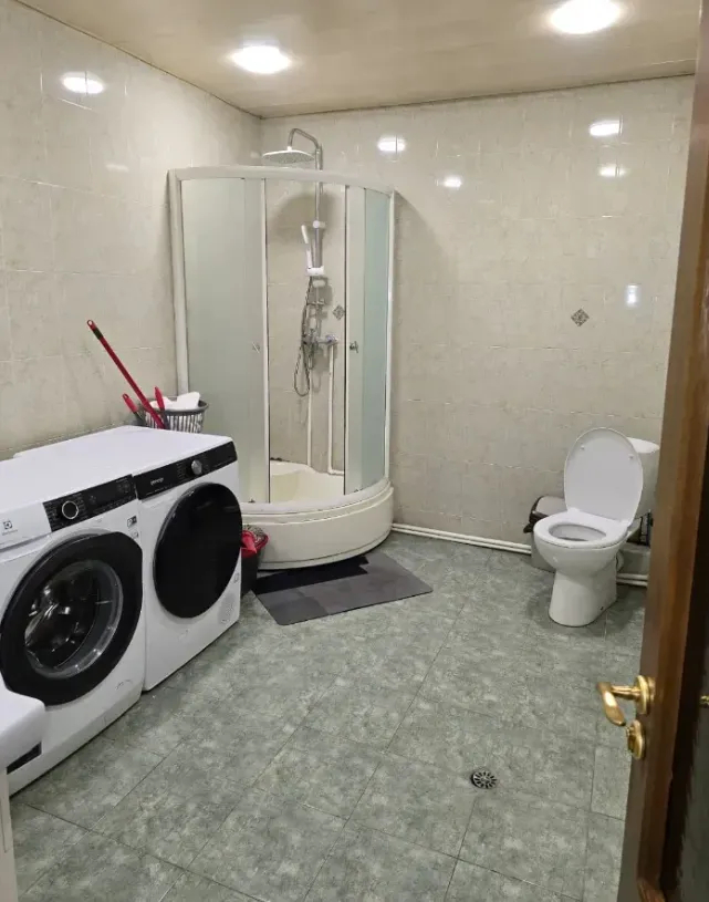 3 bedroom apartment for sale Deghatan St, Center Yerevan, 161502