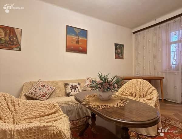 3-senyakanoc-bnakaran-vacharq-Yerevan-Arabkir