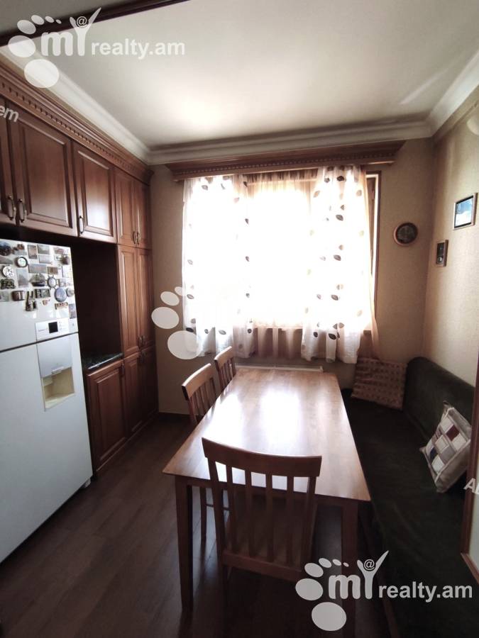 Купить 3 комнатную квартиру Азатутян пр, Арабкир Ереван, 126071