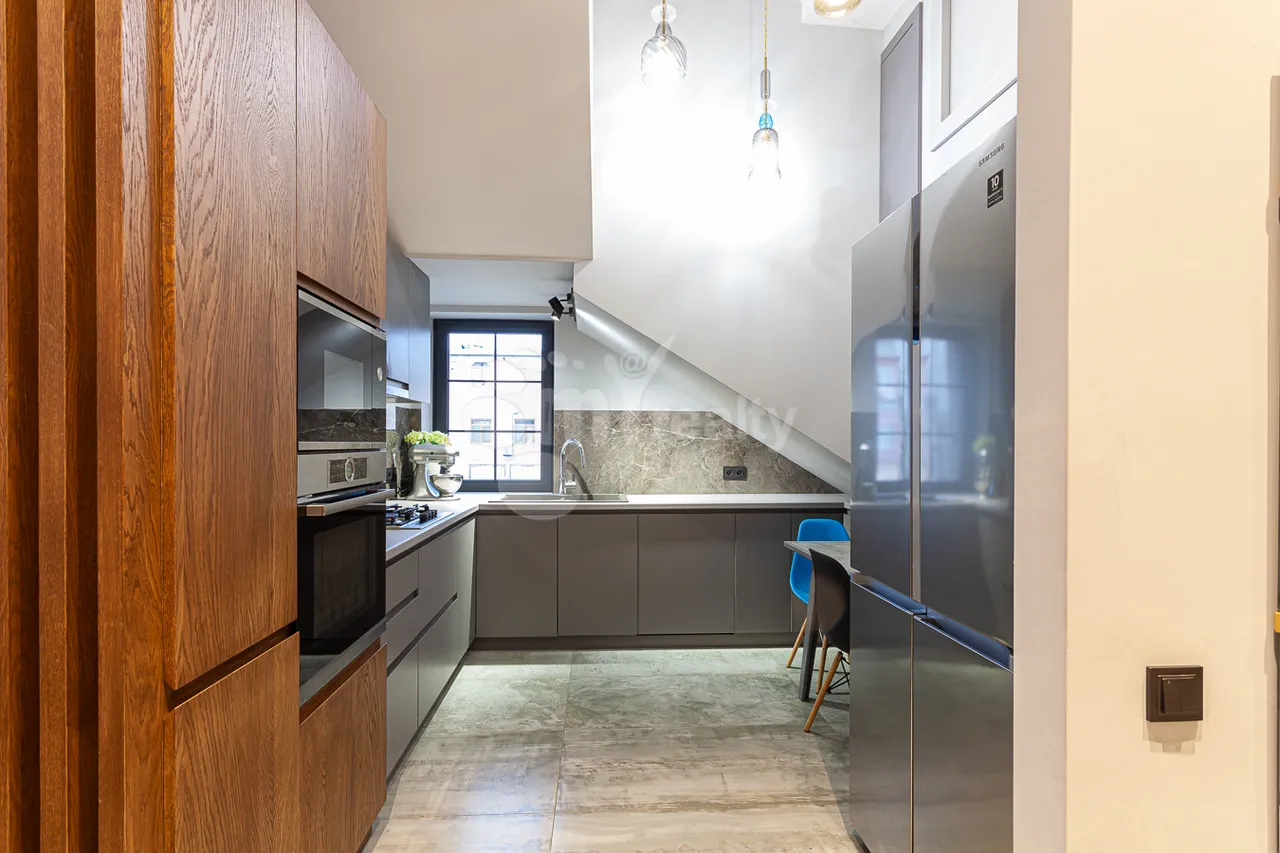 3 սենյականոց բնակարան վարձով Մոսկովյան փող, Կենտրոն Երևան, 158182