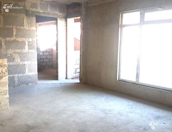 2-senyakanoc-bnakaran-vacharq-Yerevan-Center