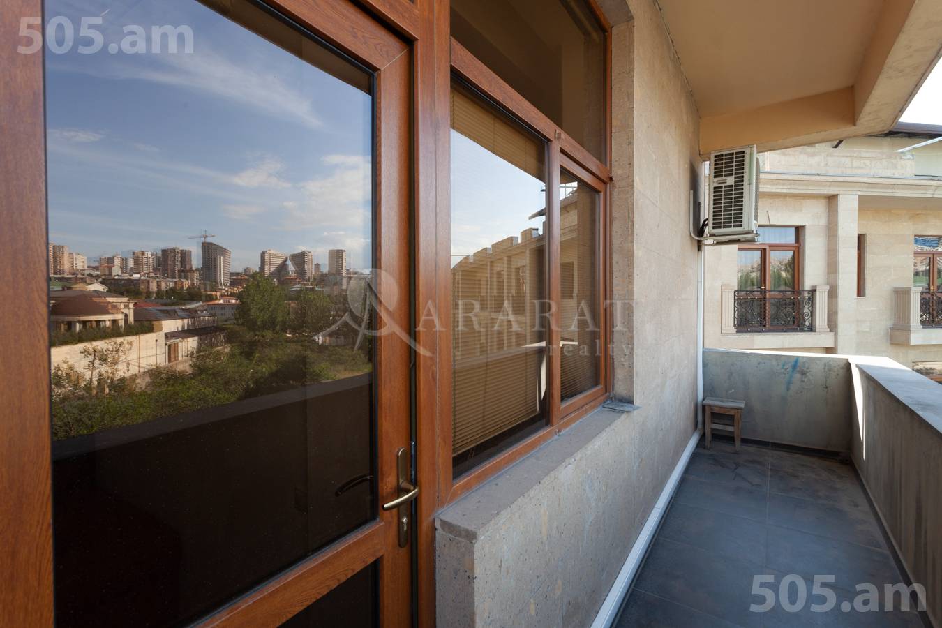 4 bedroom apartment for rent Azatutyan Ave, Arabkir Yerevan, 154351