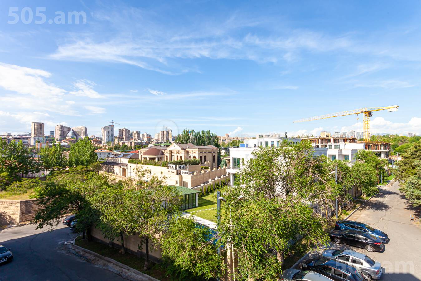 4 bedroom apartment for rent Azatutyan Ave, Arabkir Yerevan, 154351