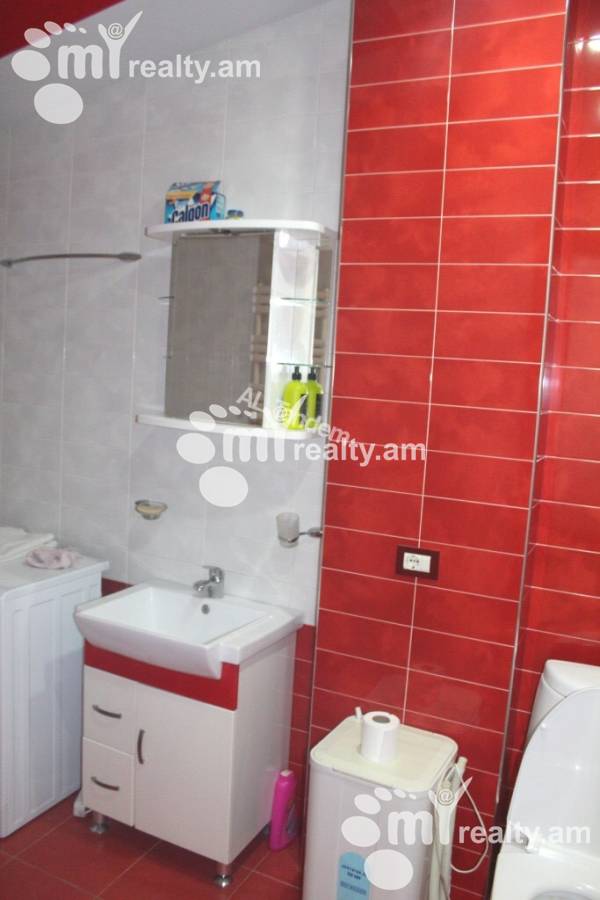 4 bedroom apartment for sale Rostom St, Center Yerevan, 148275