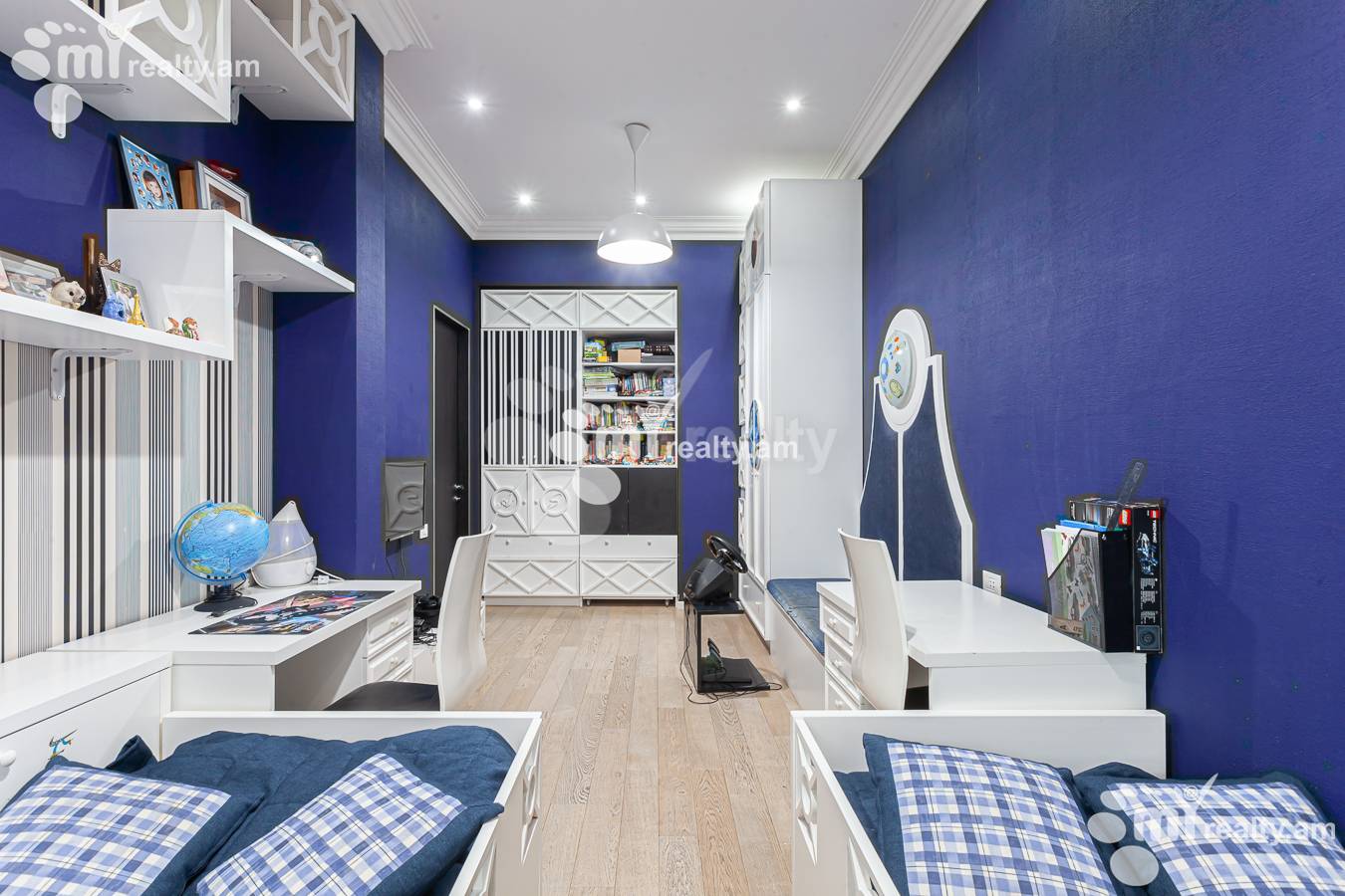 4 սենյականոց բնակարան  Մաշտոցի պող, Կենտրոն Երևան, 154549