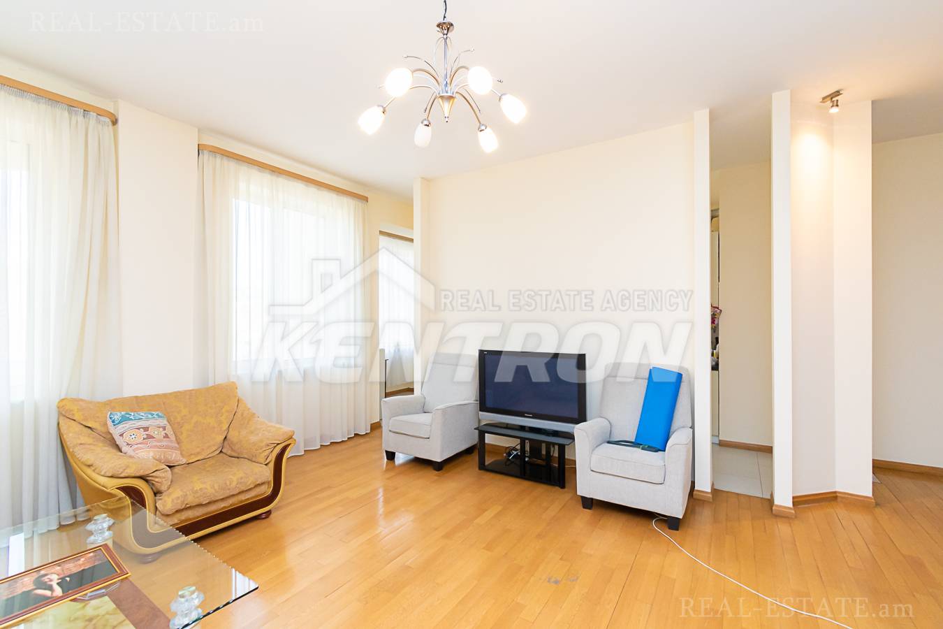 2 սենյականոց բնակարան  Պարոնյան փող, Կենտրոն Երևան, 135366