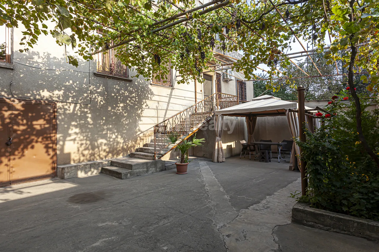 House for sale Gulakyan St, Arabkir Yerevan, 161987