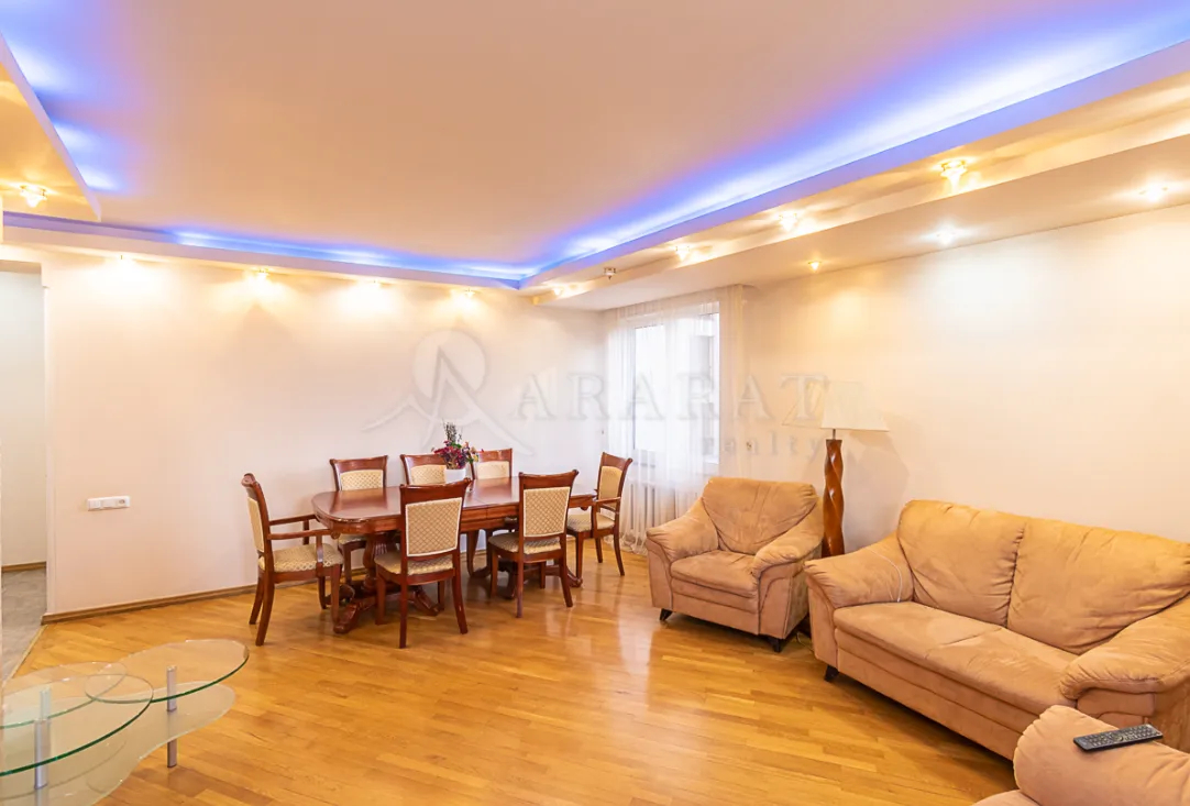 3 bedroom apartment for sale Davtashen 4 district, Davtachène Yerevan, 160362