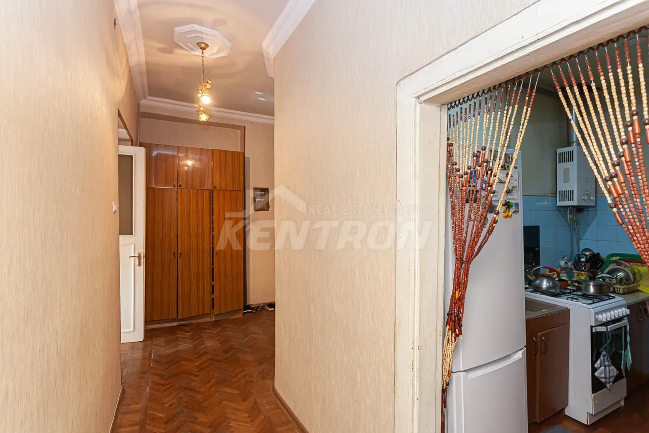 Commercial property for sale Abovyan St, Center Yerevan, 158520