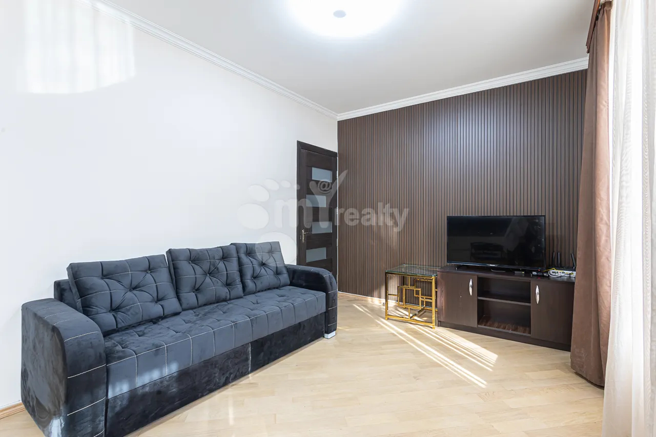 2 սենյականոց բնակարան վարձով Աբովյան փող, Կենտրոն Երևան, 159339