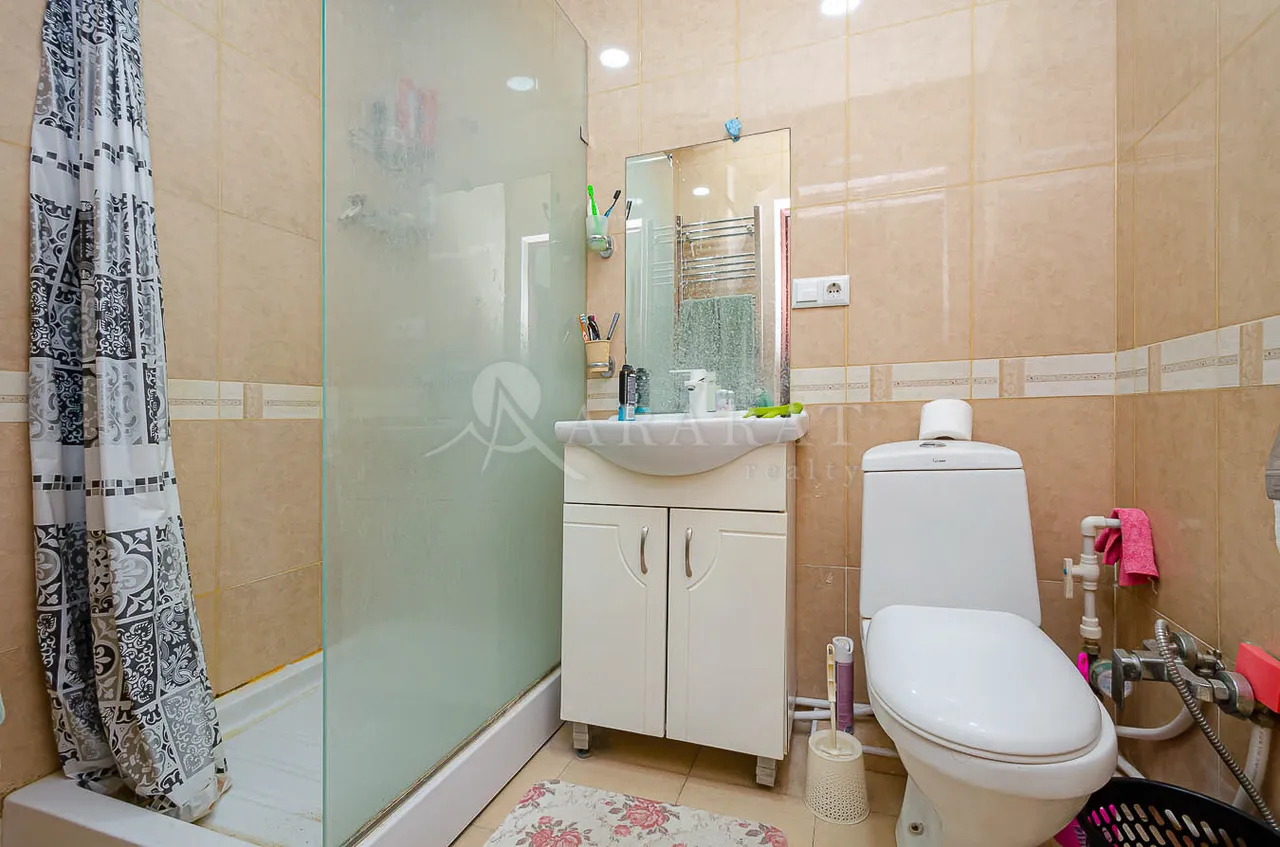 3 bedroom apartment for sale Argishti St, Center Yerevan, 157866