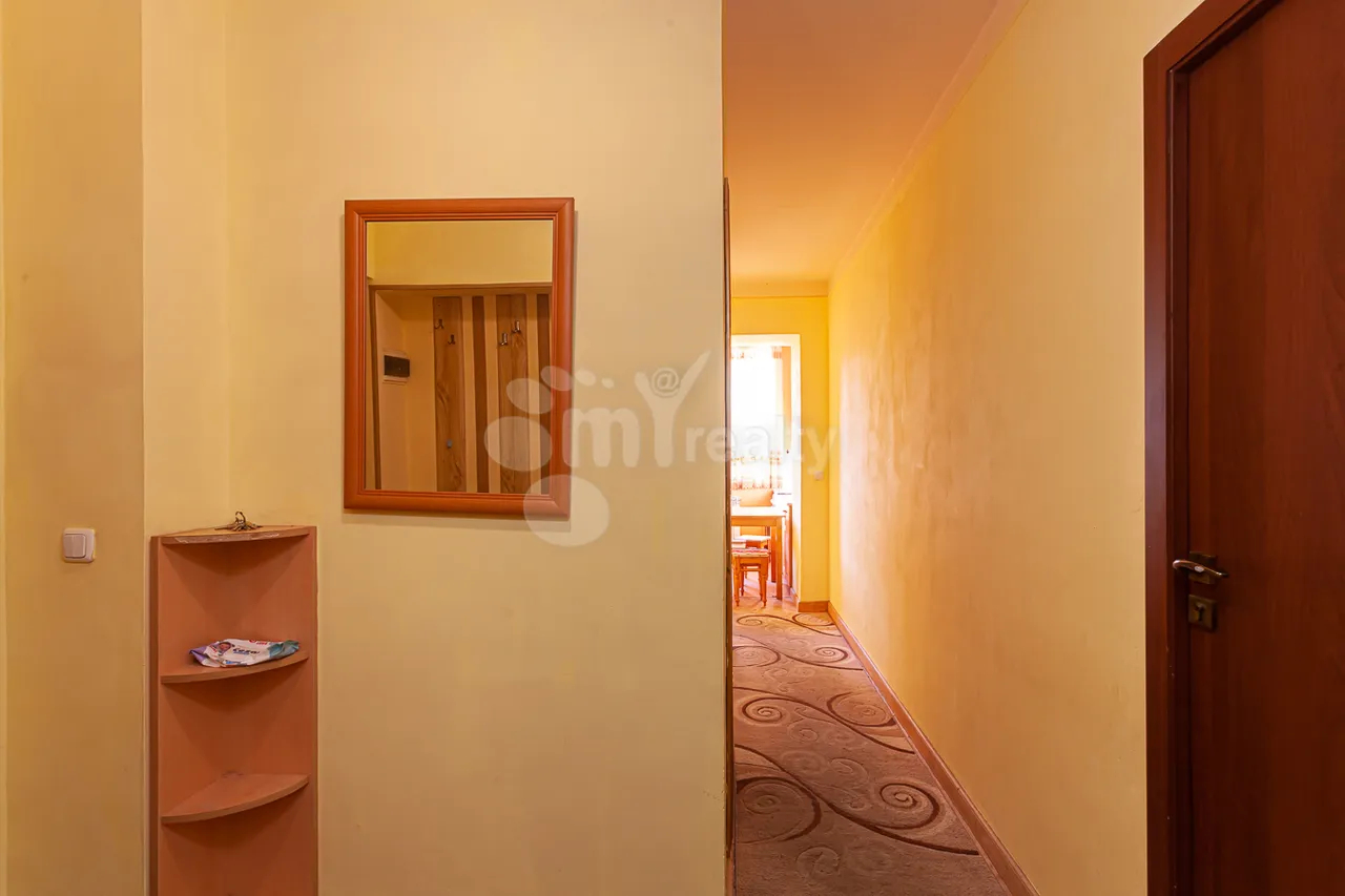 3 bedroom apartment for sale Zakyan St, Center Yerevan, 160263