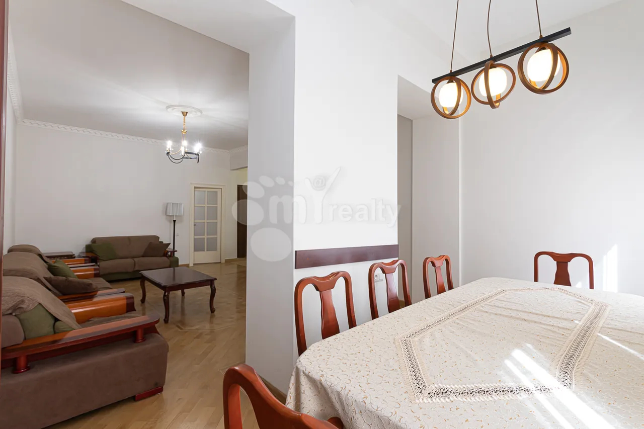 Купить 3 комнатную квартиру Маштоца пр, Центр Ереван, 159723