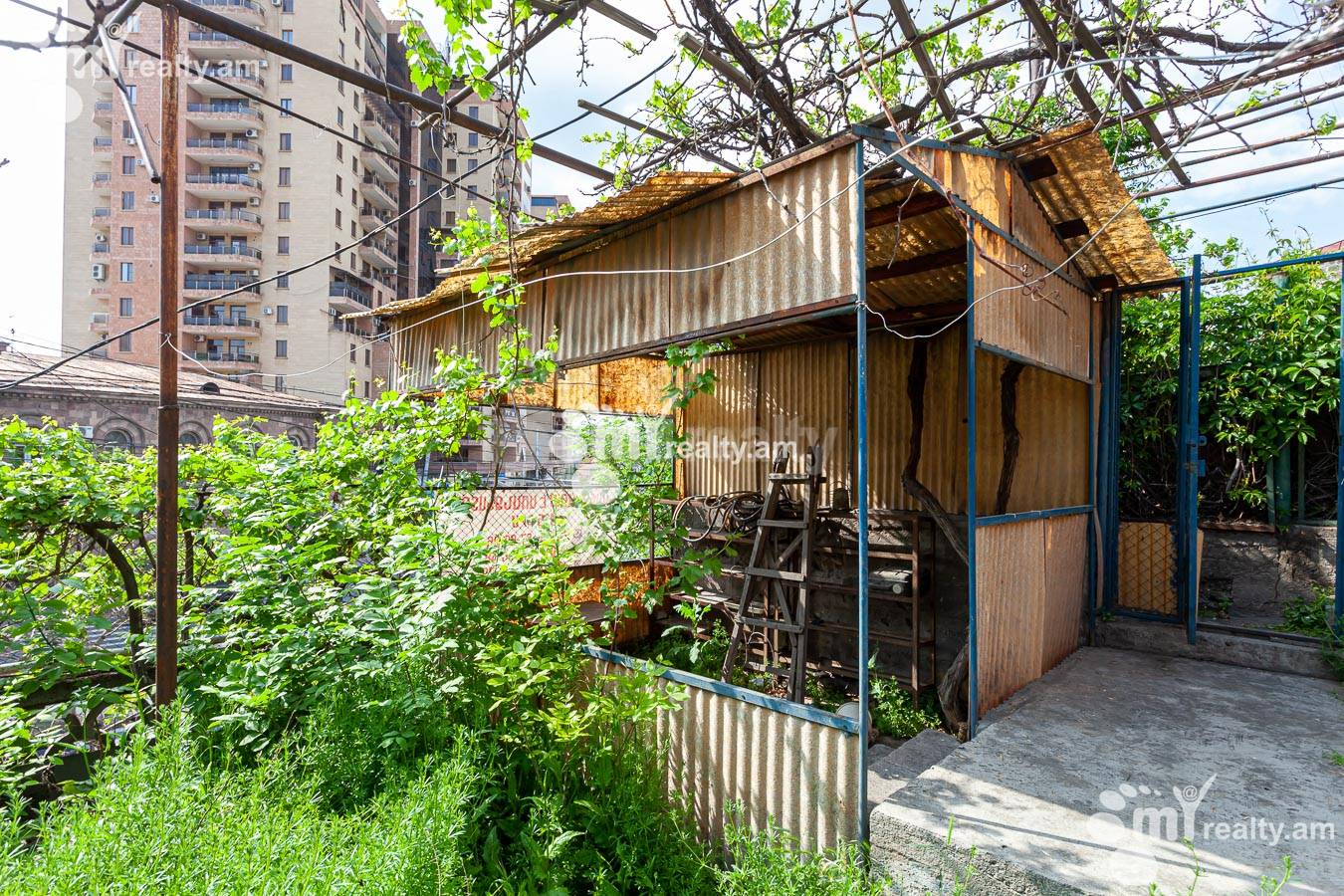 House for sale خیابان چارِنتس, مرکز شهر ایروان, 155334