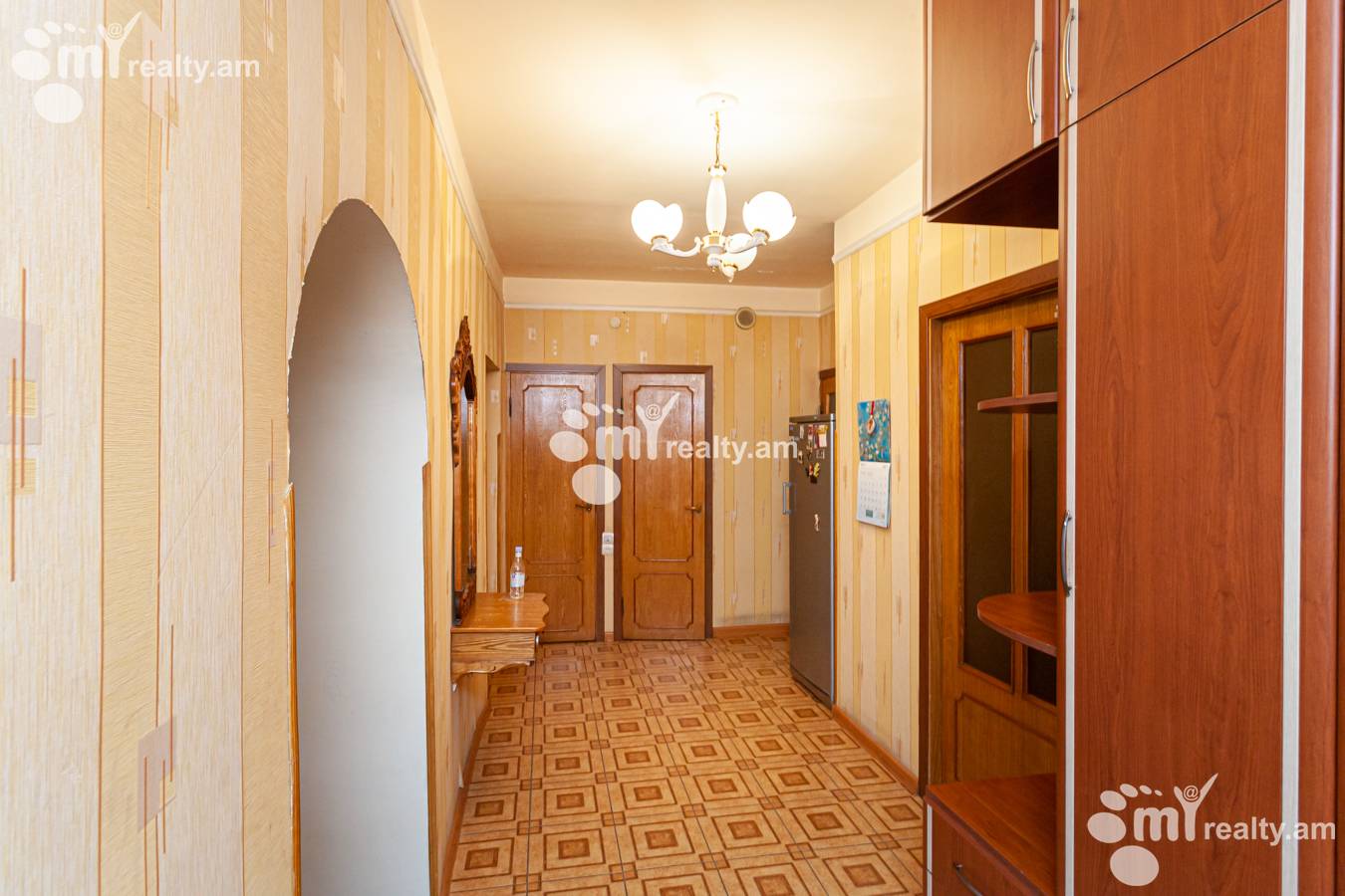 4 bedroom apartment for sale Kajaznuni St, Center Yerevan, 143099