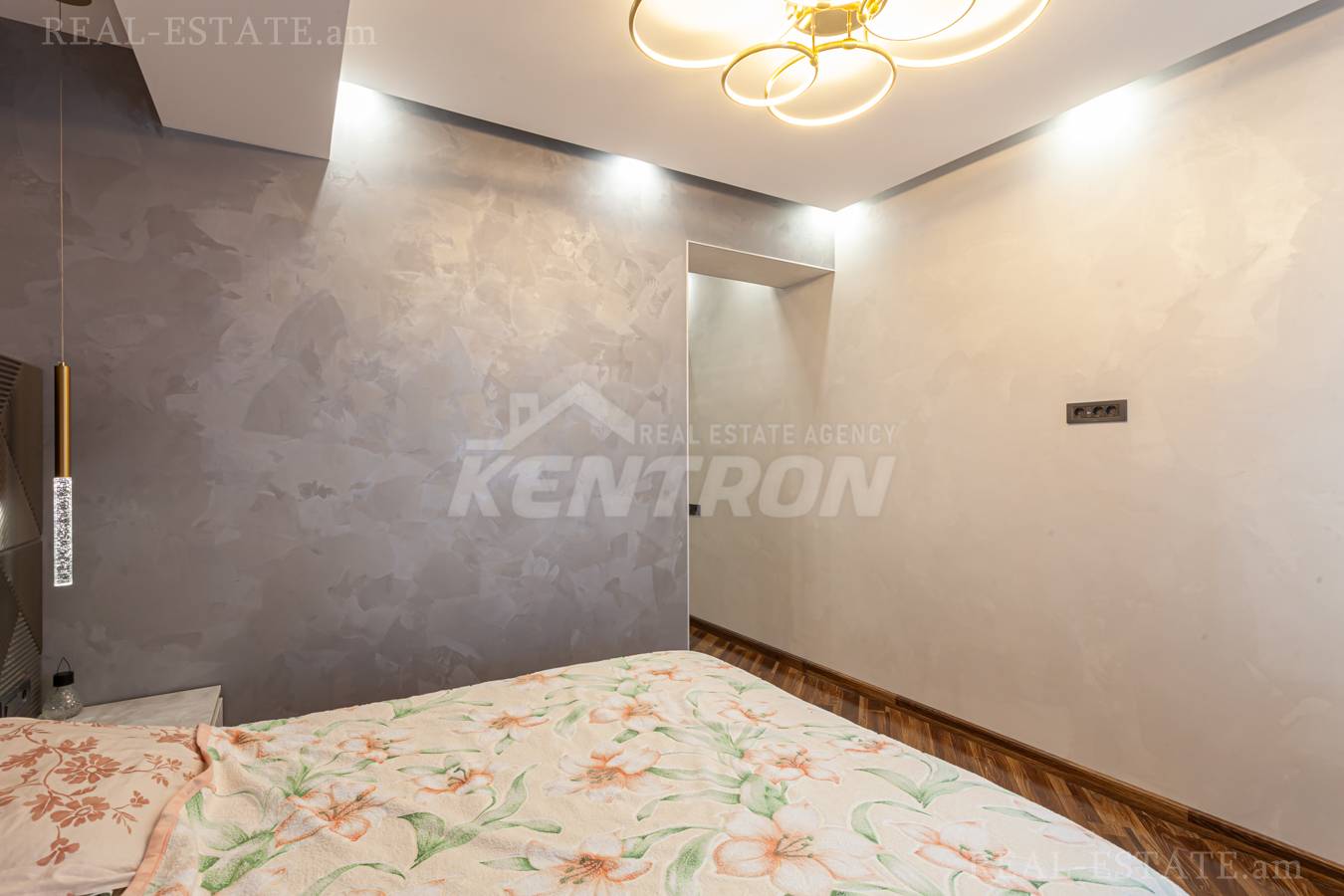 5 bedroom apartment for sale خیابان تِسی تِسِرناکابِرد, مرکز شهر ایروان, 149533