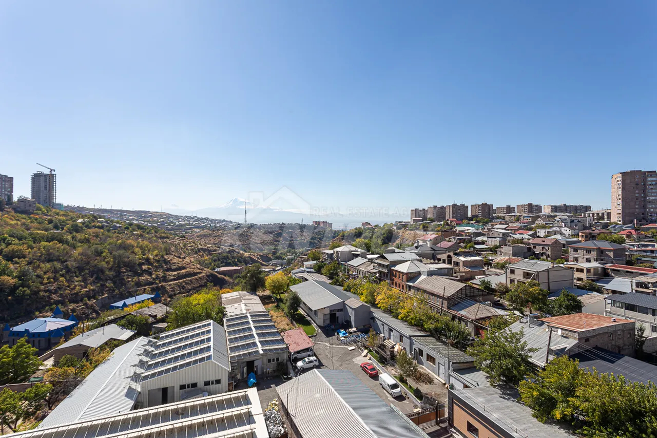 4 bedroom apartment for sale Emineski St, Qanaqer- Sejtun Yerevan, 157243