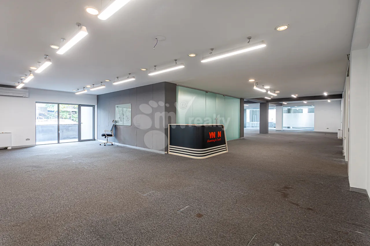 Commercial property for rent Leo St, Center Yerevan, 161973
