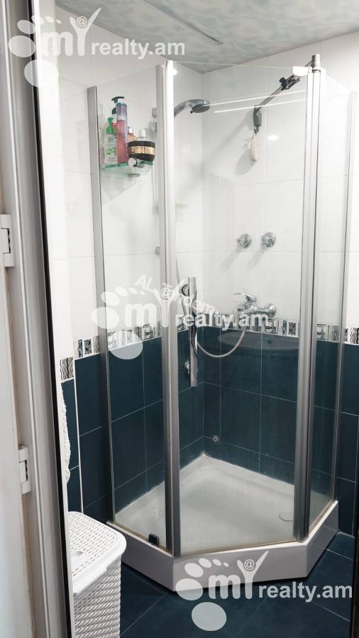 3 bedroom apartment for sale خیابان برادران اوربِلی, عربگیر ایروان, 154795