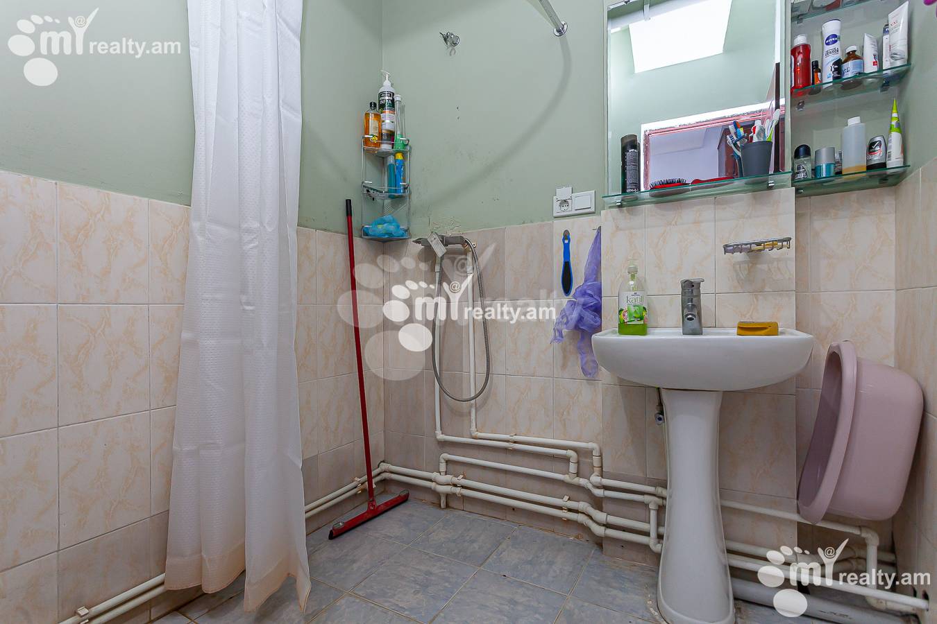 2 bedroom apartment for sale خیابان سیلیکیان, آچاپنیاک ایروان, 146283
