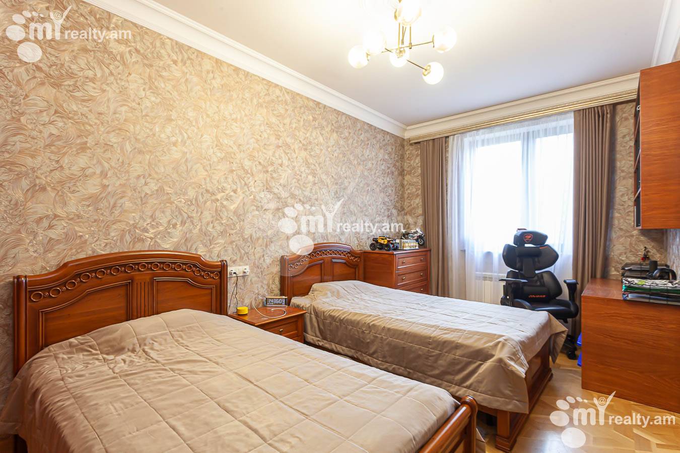 3 bedroom apartment for sale Antarayin St, Center Yerevan, 155932