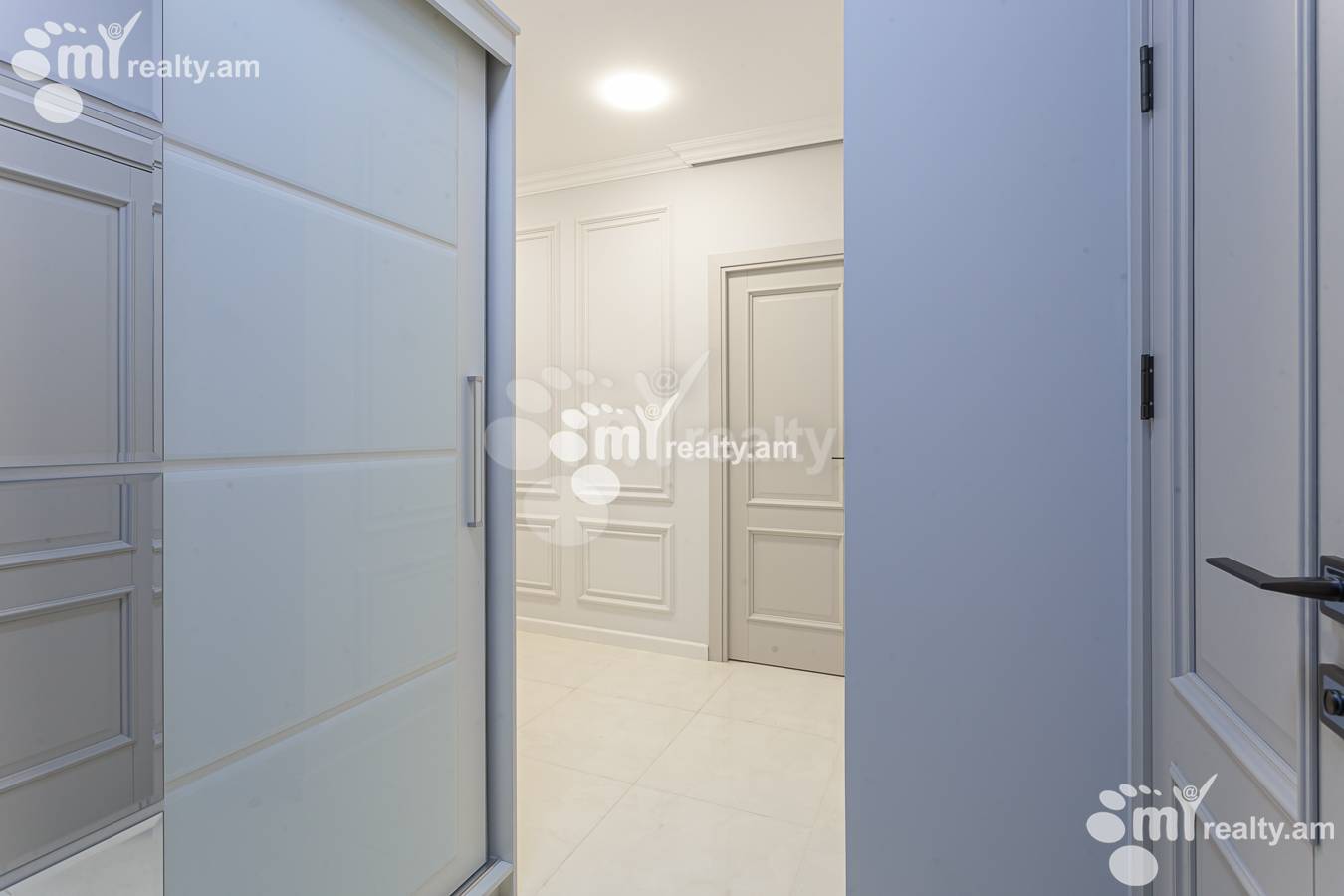 4 սենյականոց բնակարան  Լենինգրադյան փող, Աջափնյակ Երևան, 155473