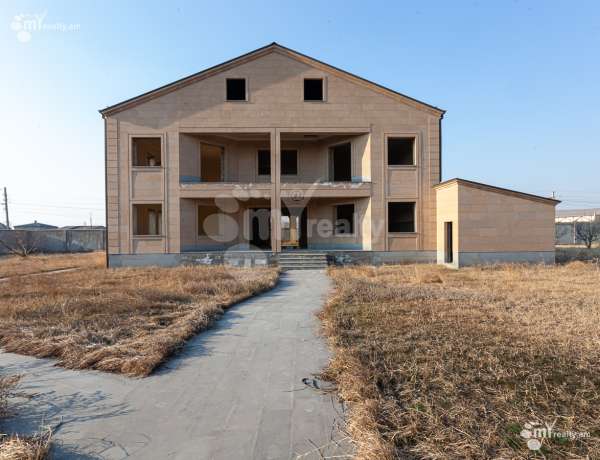 norakaruyc-tun/Qanaqeravan+village/Qanaqeravan+village/Kotayk