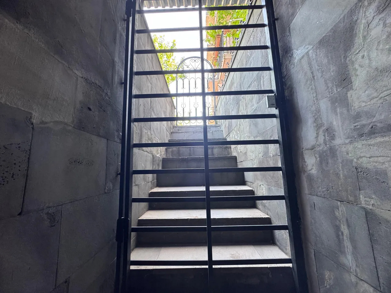 Commercial for sale خیابان چارِنتس, مرکز شهر ایروان, 157294