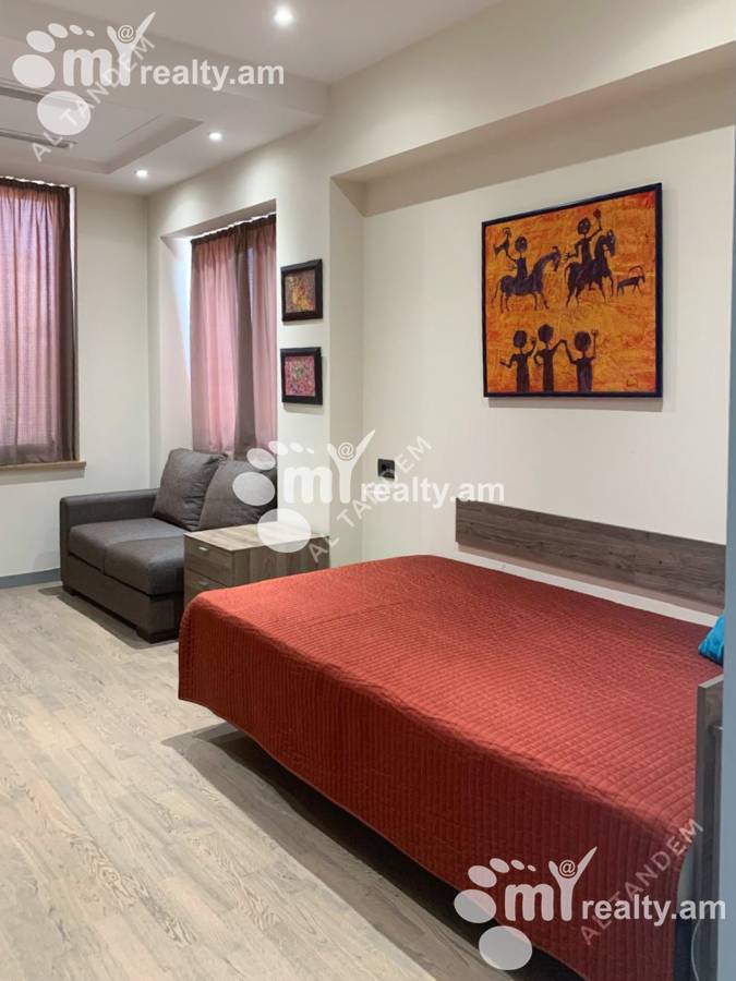 3 bedroom apartment for sale Amiryan St, Center Yerevan, 161202