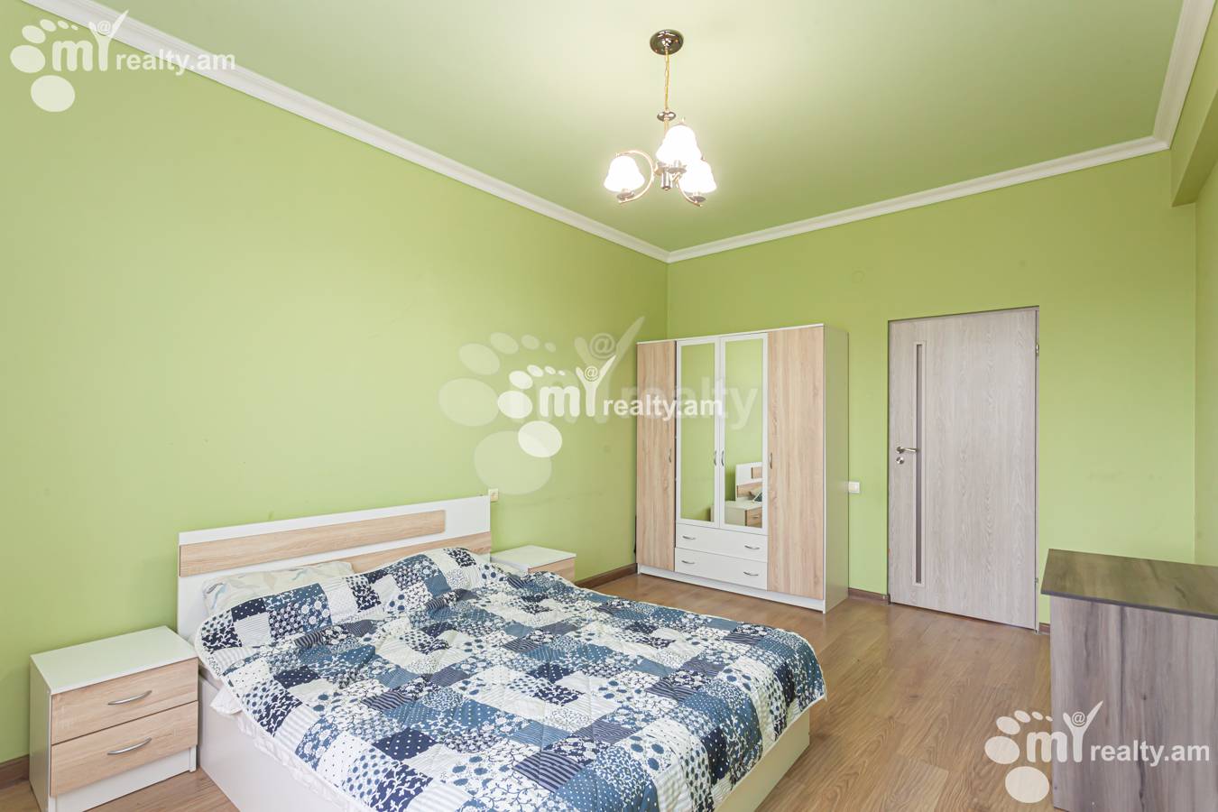 Купить 4 комнатную квартиру Аргишти ул, Центр Ереван, 151693