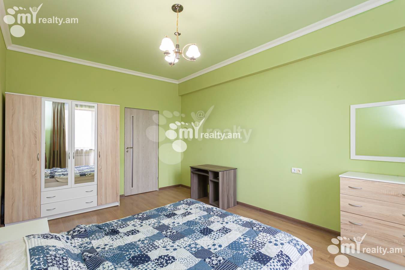 Купить 4 комнатную квартиру Аргишти ул, Центр Ереван, 151693