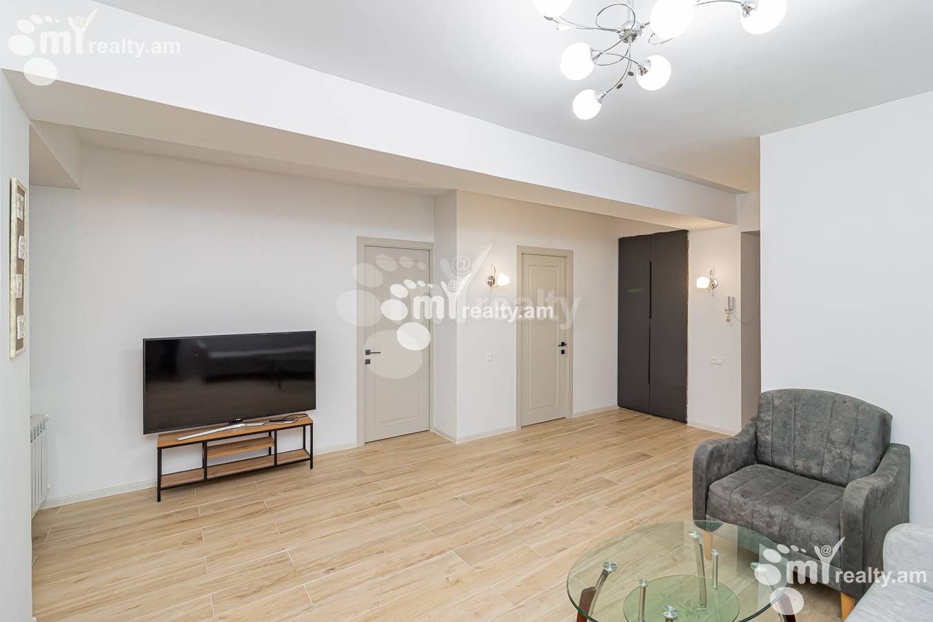 3 սենյականոց բնակարան  Գյուլբենկյան փող, Արաբկիր Երևան, 154581