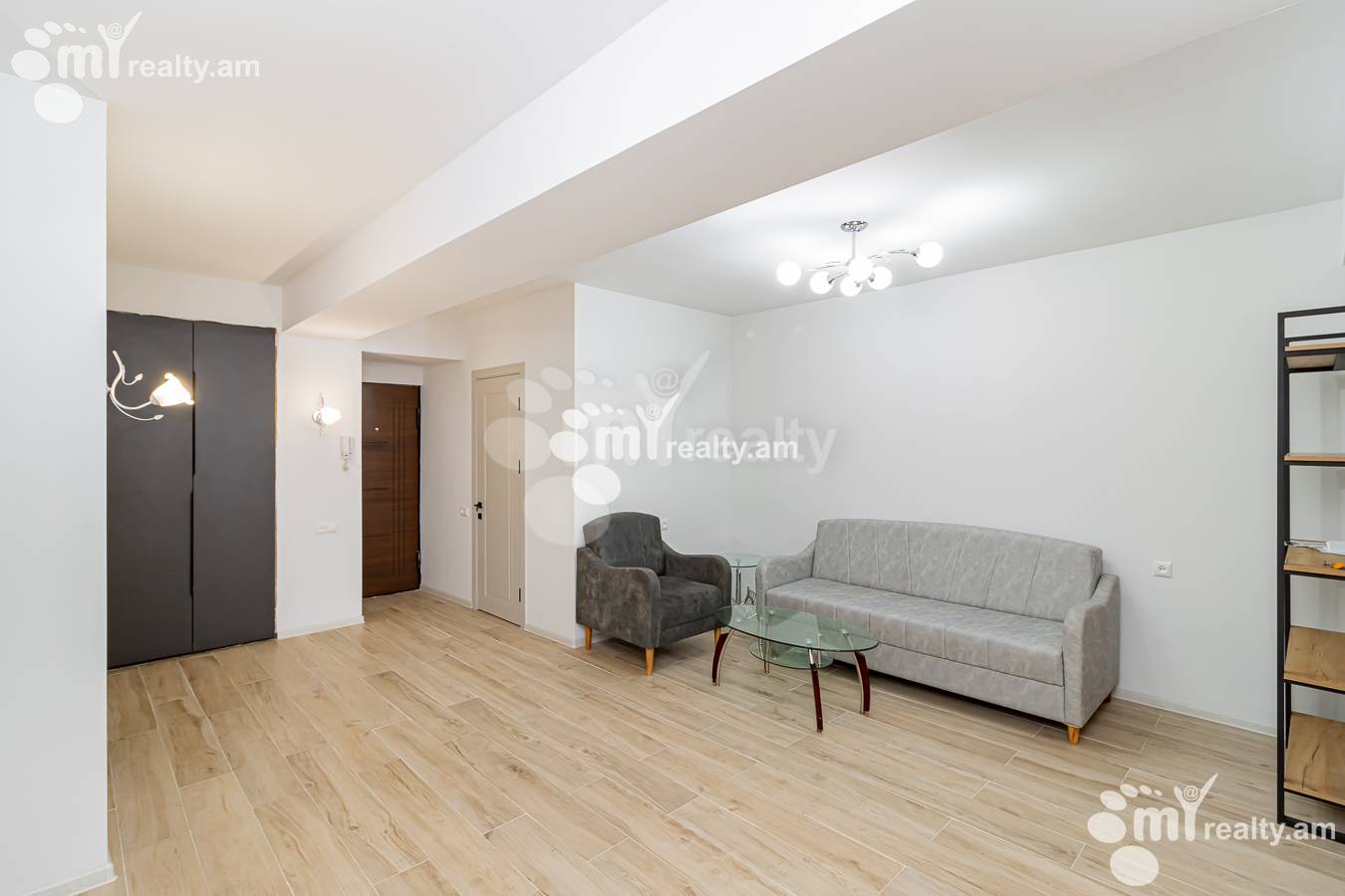 3 սենյականոց բնակարան  Գյուլբենկյան փող, Արաբկիր Երևան, 154581