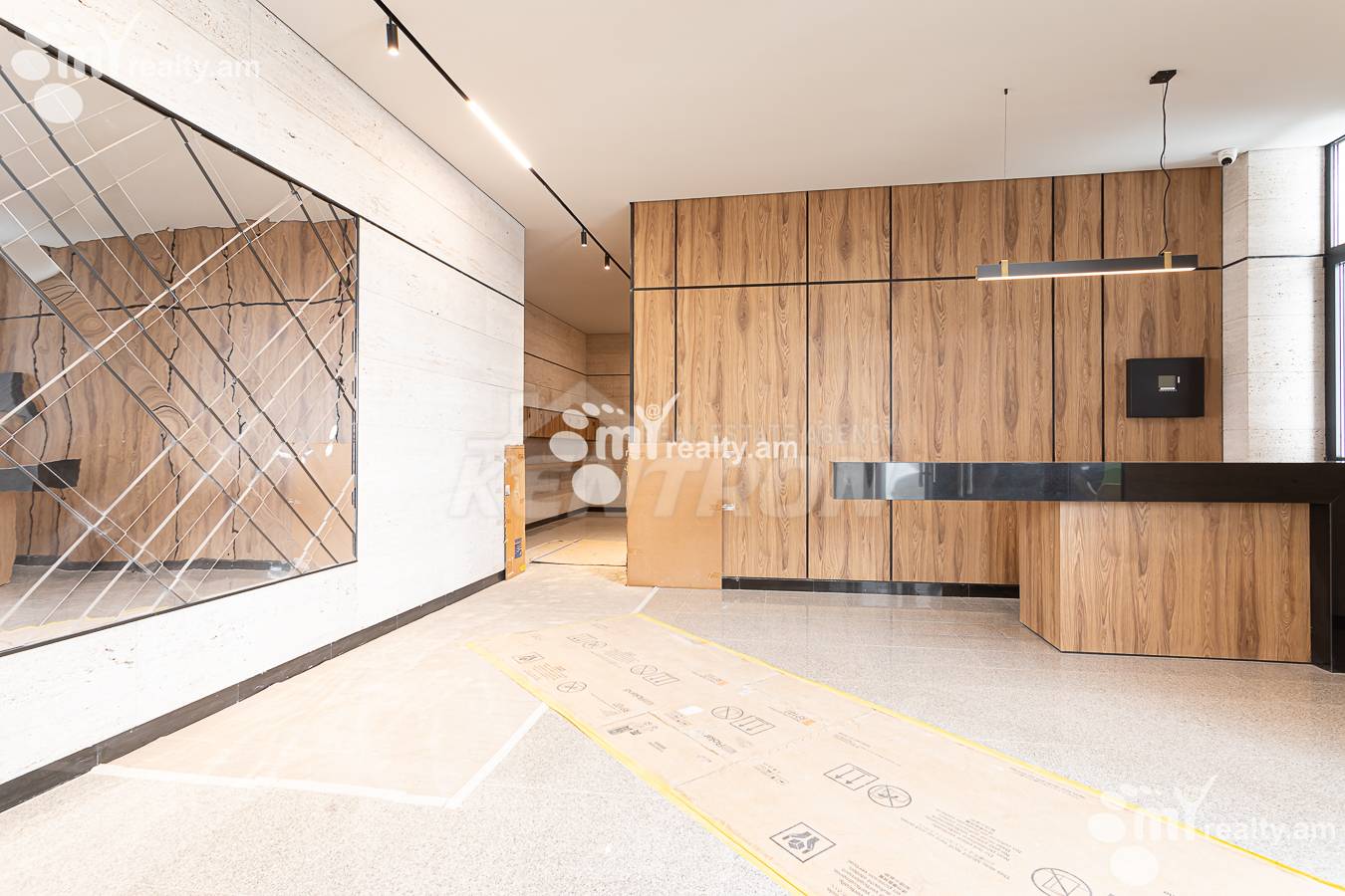 4 սենյականոց բնակարան  կառուցապատողից Լեոի փող, Կենտրոն Երևան, 152659